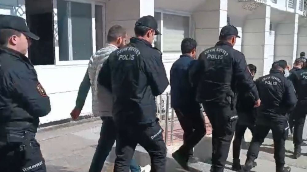 Mersin'de Eş Zamanlı Operasyon: Aranan 88 Şahıs Yakalandı - Haberler
