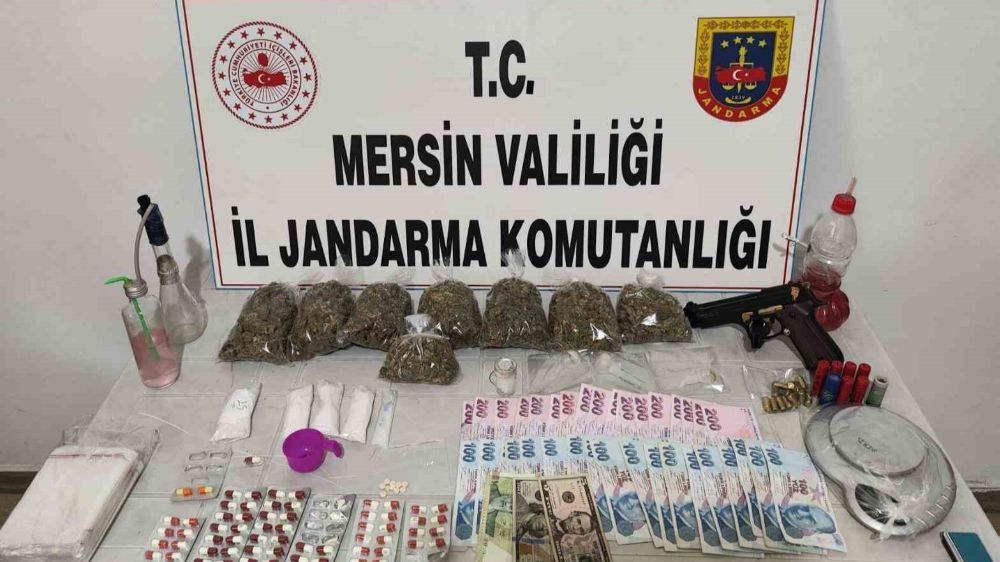 Mersin’de uyuşturucuya geçit yok ; 4 tutuklu 