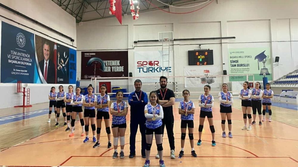 Okul sporları  Türkiye Şampiyonalarında  Kayseri rüzgarı esti