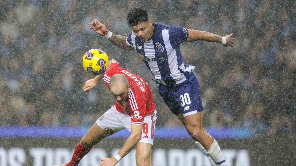 Porto, konuk ettiği Benfica’yı 5-0’lık skorla mağlup etti