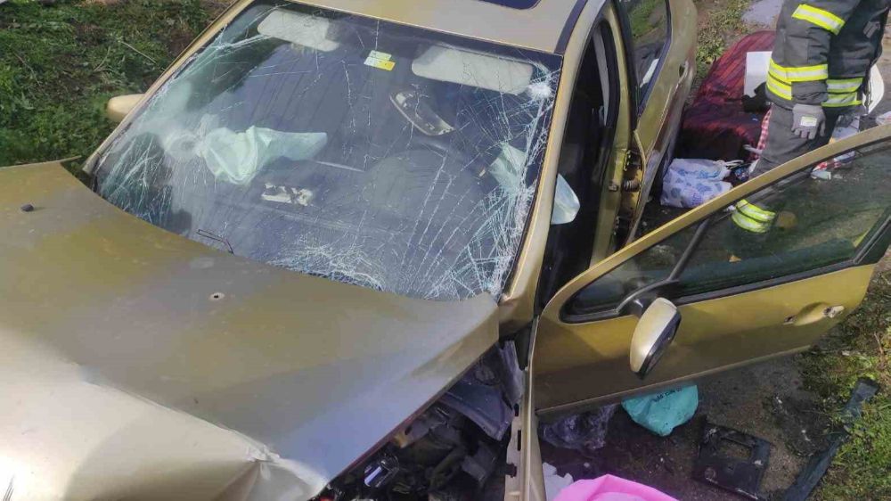 Salihli'de Meydana Gelen Trafik Kazasında 2 Kişi Ağır Yaralandı - Haberler