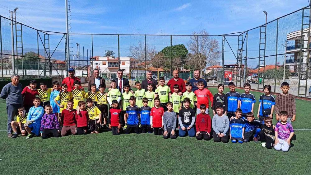 Sarıgöl'de Okullar Arası Spor Turnuvaları: 23 Nisan Kutlamaları Heyecanı