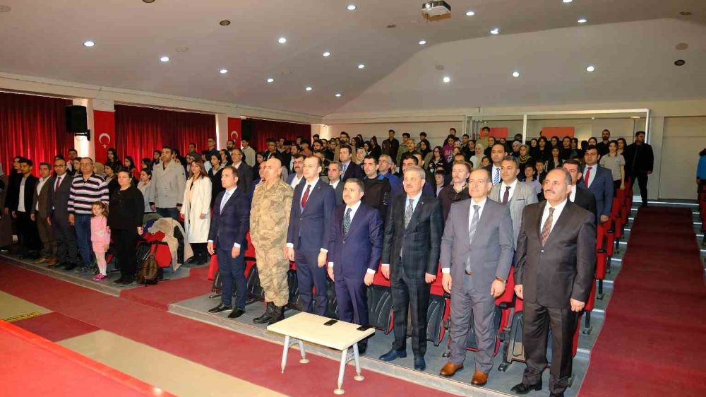 Şırnak’ta ’İstiklal Marşının Kabulü ve Mehmet Akif Ersoy’u Anma Günü’ programı düzenlendi 