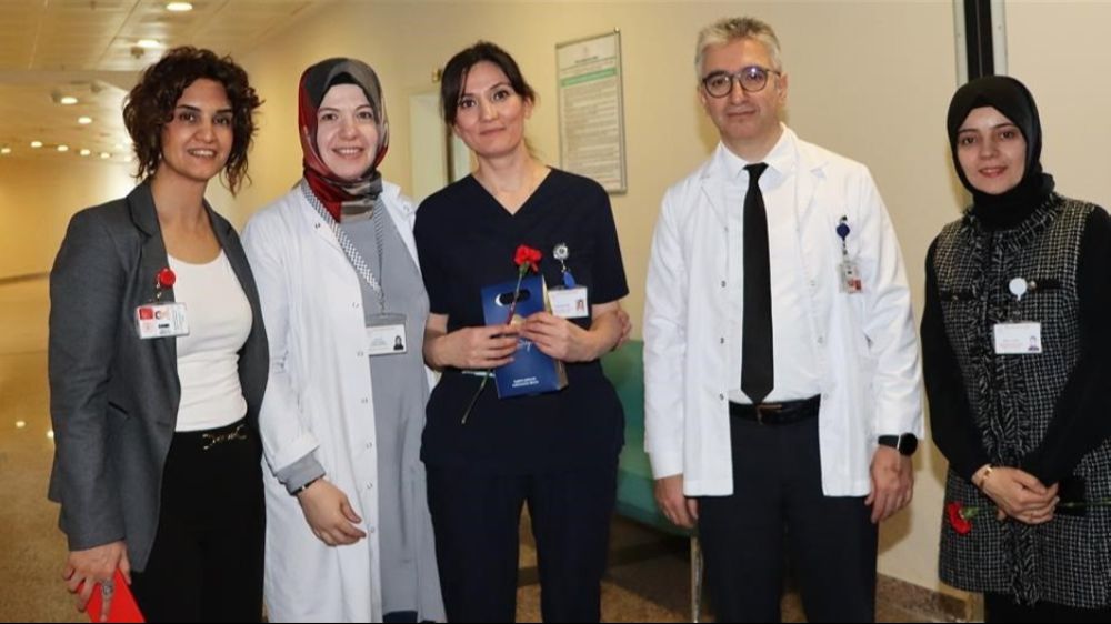 Sivas Numune Hastanesi Yöneticileri, Kadın Sağlık Çalışanlarının Gününü Kutladı