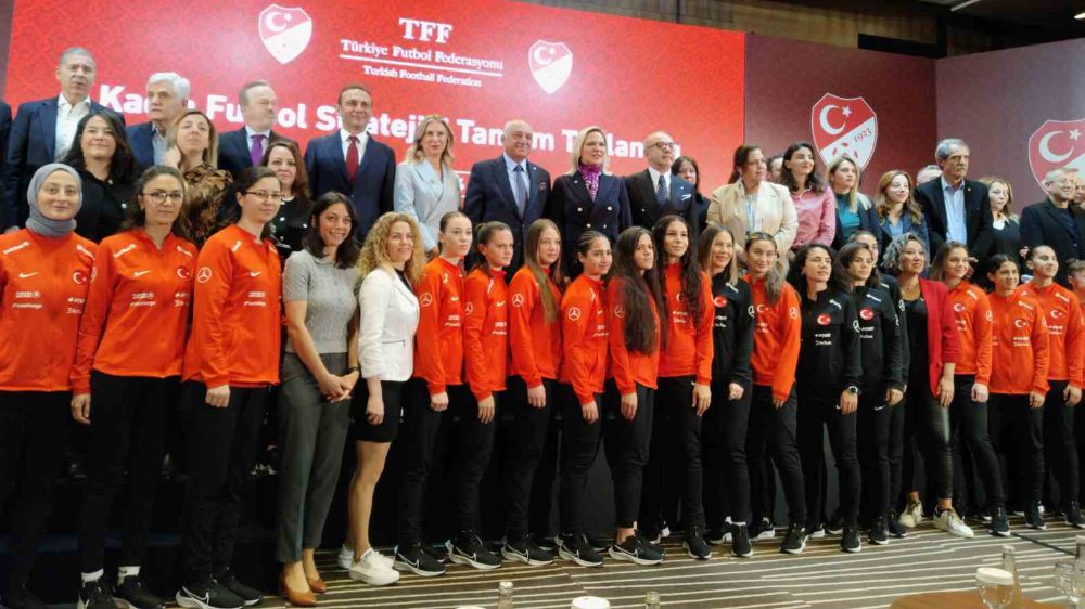 TFF, FIFA ve UEFA'ya Sunulacak Kadın Futbol Stratejik Planını Tanıttı