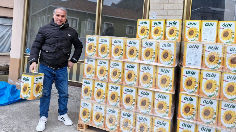 Zonguldak'ta Muhtarın İyilik Girişimi: Ramazanda 250 Kişiye Sıvı Yağ Hediyesi - Haberler