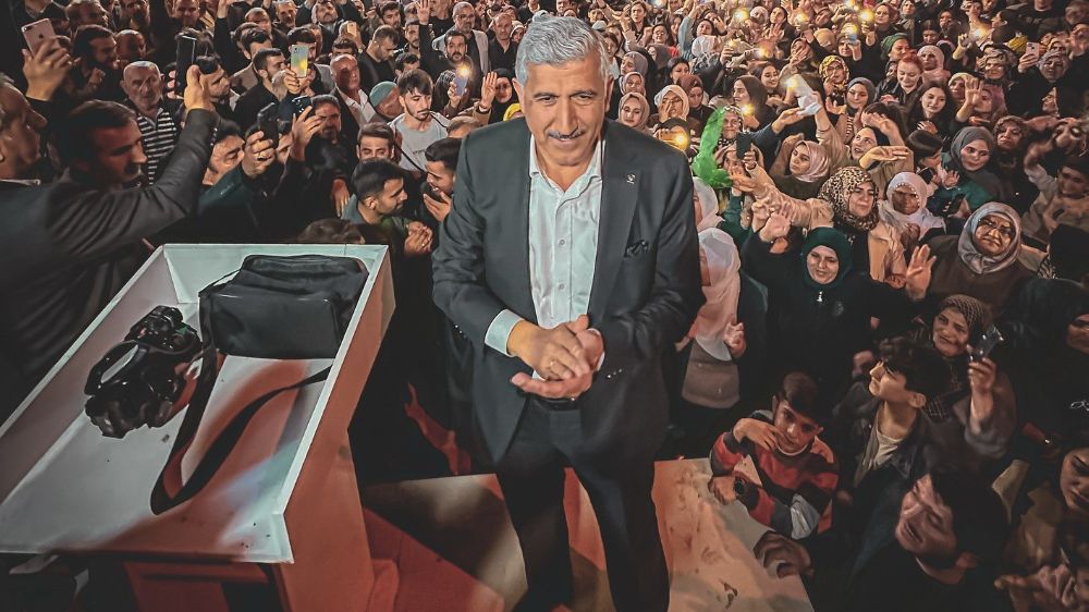AK Parti'nin Adayı Mehmet Can Hallaç, Kahta İlçesi Belediye Başkanı Seçildi - Haberler