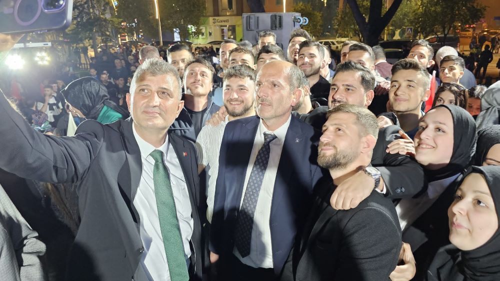 Ali Yıldırım Sezer Gölcük Belediye Başkanlığına Bir Kez Daha Seçildi - Haberler