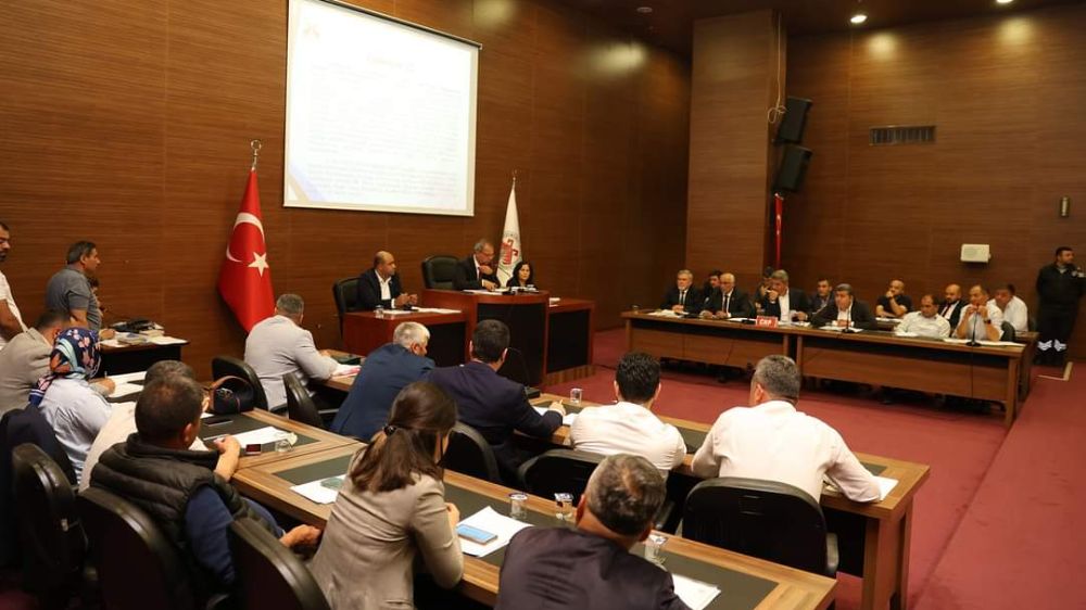 Antalya Döşemealtı'nda ilk meclis  Komisyon ve Encumenler belli oldu. 