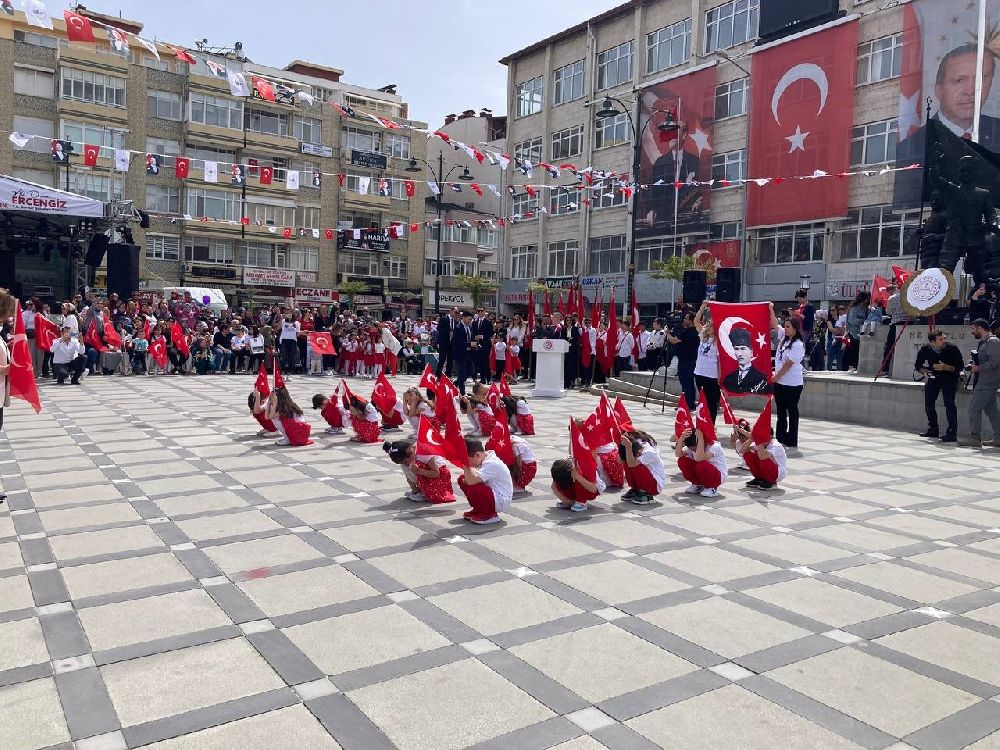 Burdur'da 23 Nisan Coşkuyla Kutlandı! Milyonları Meshetmişlerdi Büyük beğeni topladılar