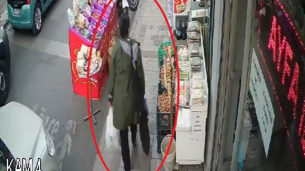 Bursa'da Zeytin Bidonu Hırsızlığı! Güvenlik Kamerasına Yansıdı!