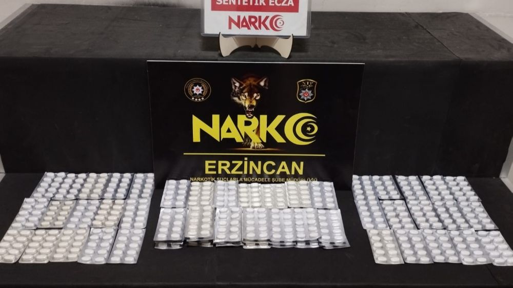 Erzincan'da Uyuşturucu Operasyonunda 750 Hap Ele Geçirildi