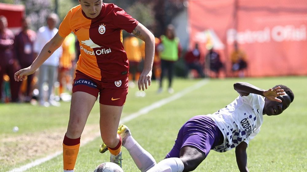 Galatasaray, Turkcell Kadın Futbol Süper Ligi’nde liderliğini sürdürdü