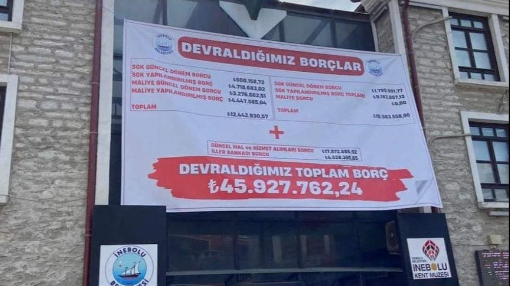 İnebolu Belediye Başkanı Engin Uzuner, kalan borçları astı