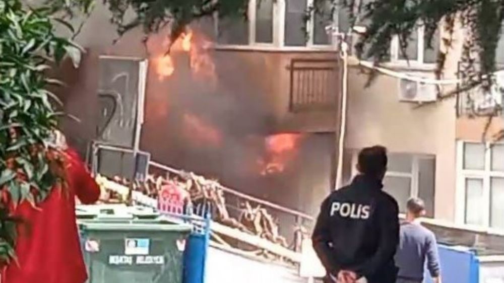 İstanbul'da Dehşet Yangın! 3 Kişi Hayatını Kaybetti!