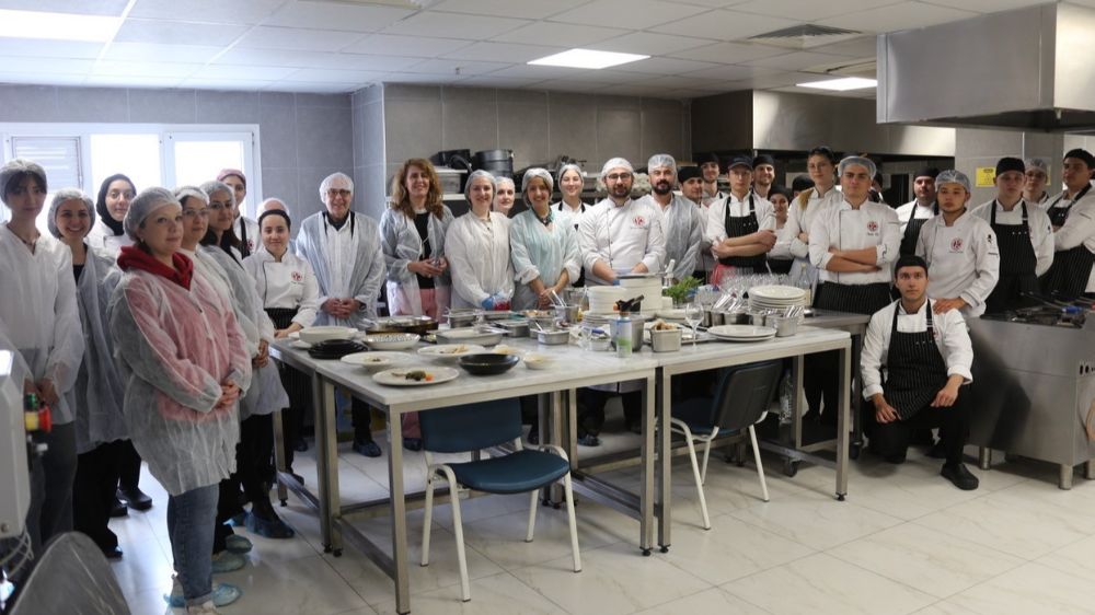 İzmir'de Mutfak Sanatları ve Tasarım Sempozyumu Yapıldı - Haberler