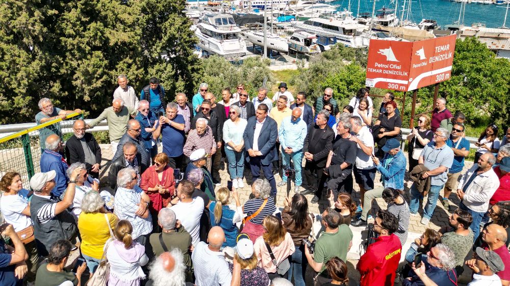 İzmirliler Teos Marina için protesto yaptılar 