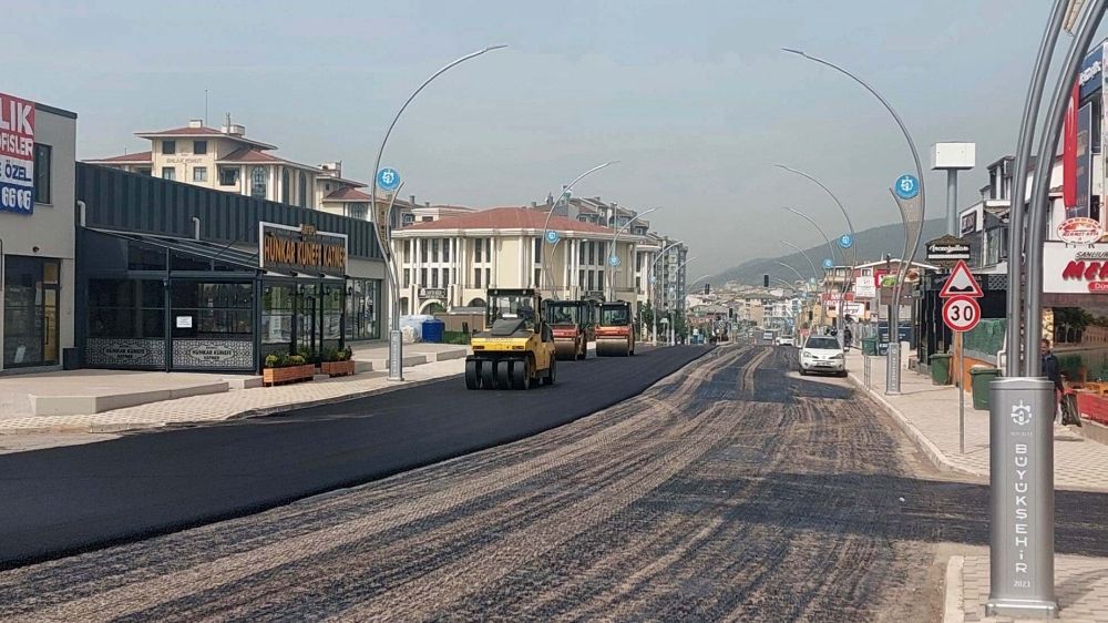 Kocaeli Körfez'de Mevlana Caddesi Yeniden Düzenlendi