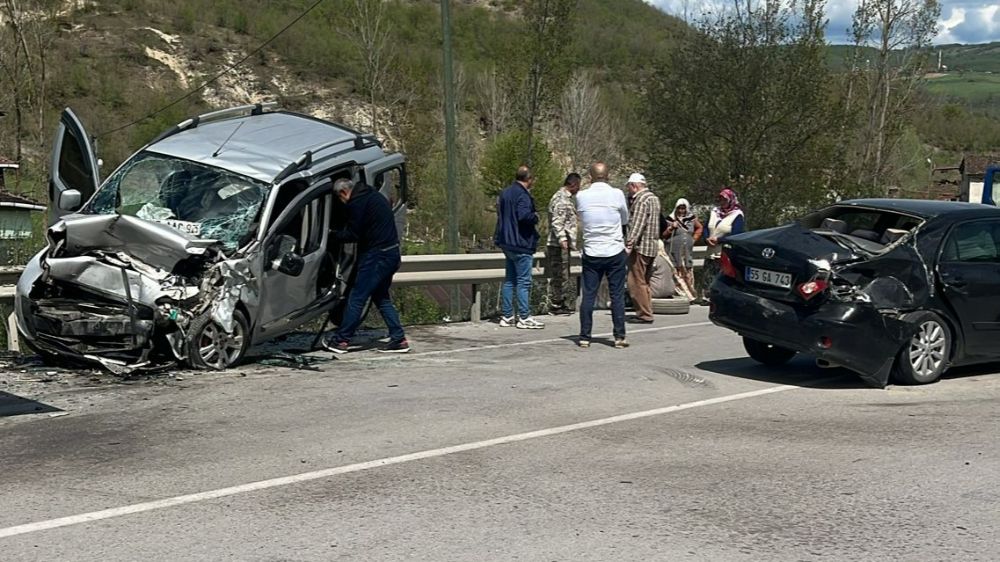 Samsun'da Feci Kaza! 5 Yaralı