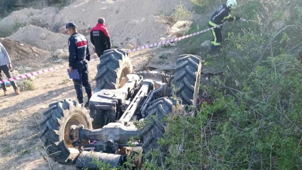 Traktörün devrilmesi sonucu 1 kişi hayatını kaybetti