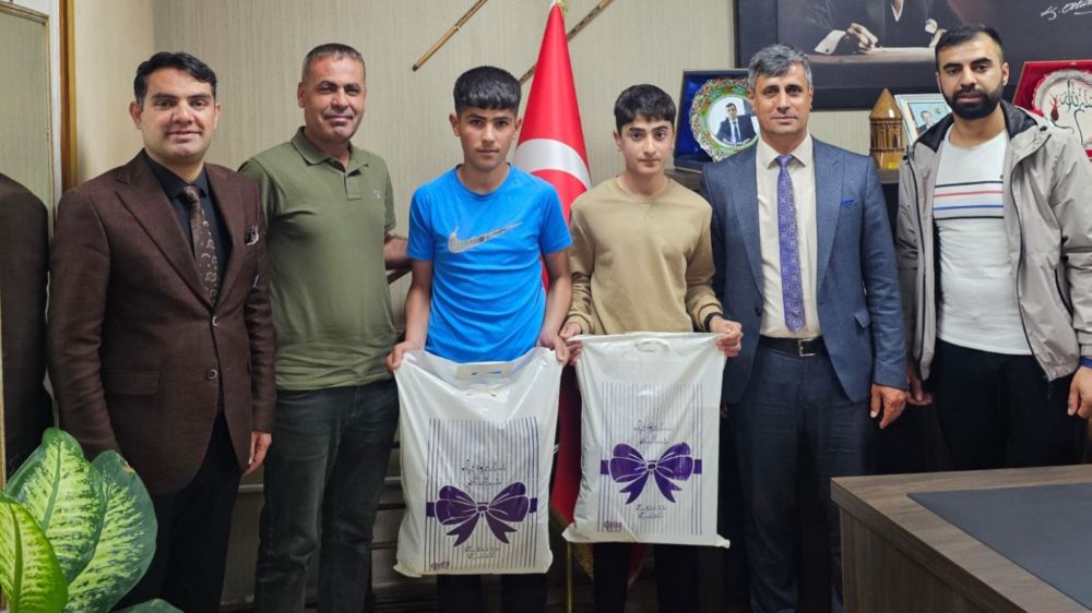 Ahlatlı Sporcular Muaythai Türkiye şampiyonasında parladı
