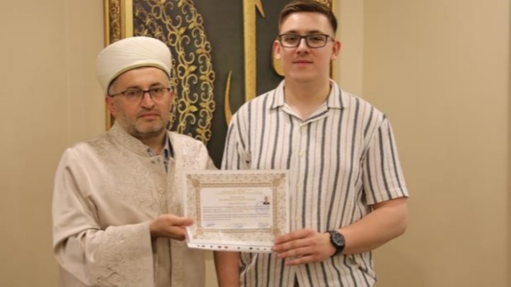 Almanya vatandaşı Florian Eglseder Müslüman oldu!