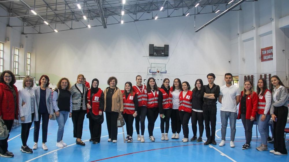 Anadolu Lisesi Öğrencileri Kan Bağışında Bulundu!