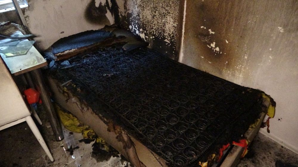 Antalya'da sabotaj iddiası Apartmanda yangın çıktı