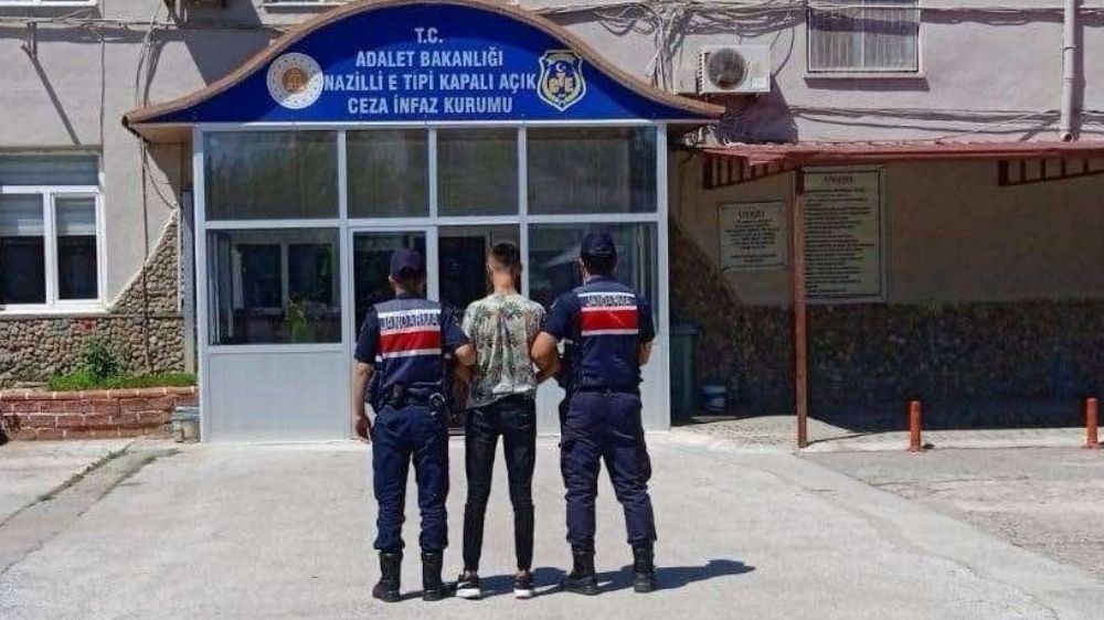 Aranan Dolandırıcı Nazilli'de Yakalandı, Cezaevinin Yolunu Tuttu