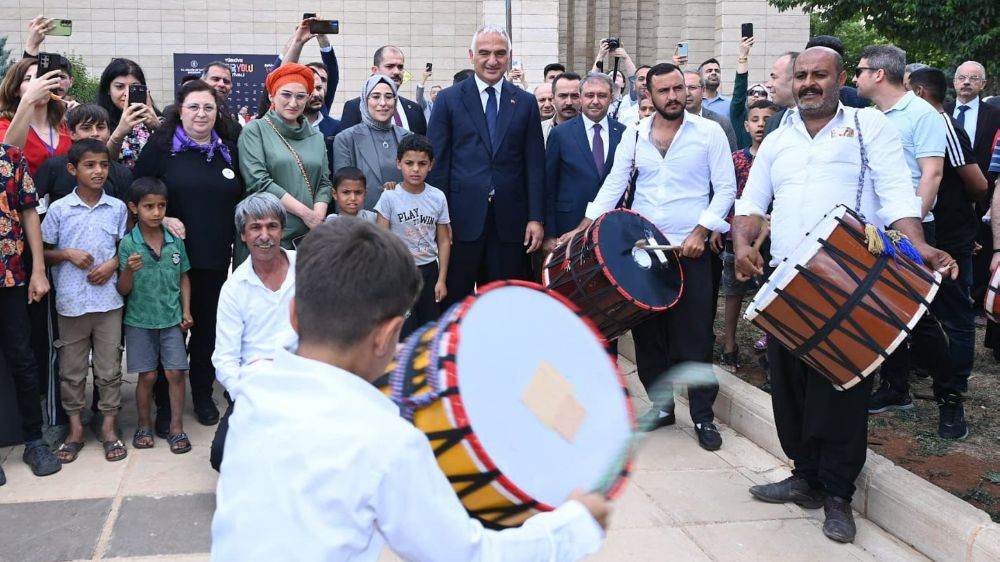 Bakan Ersoy Şanlıurfa'da Kültür Yolu Festivali etkinliklerine katıldı