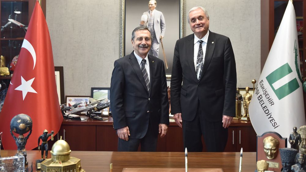 Başkan Ataç, Bozüyük Belediye Başkanı Bakkalcıoğlu’nu makamında ağırladı