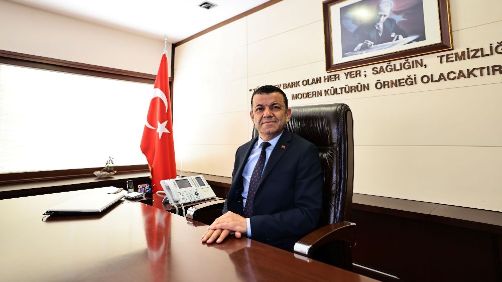 Başkan Çavuşoğlu: Cumhuriyet Gençlerin Emaneti, Onunla Geleceğe Umutla! 