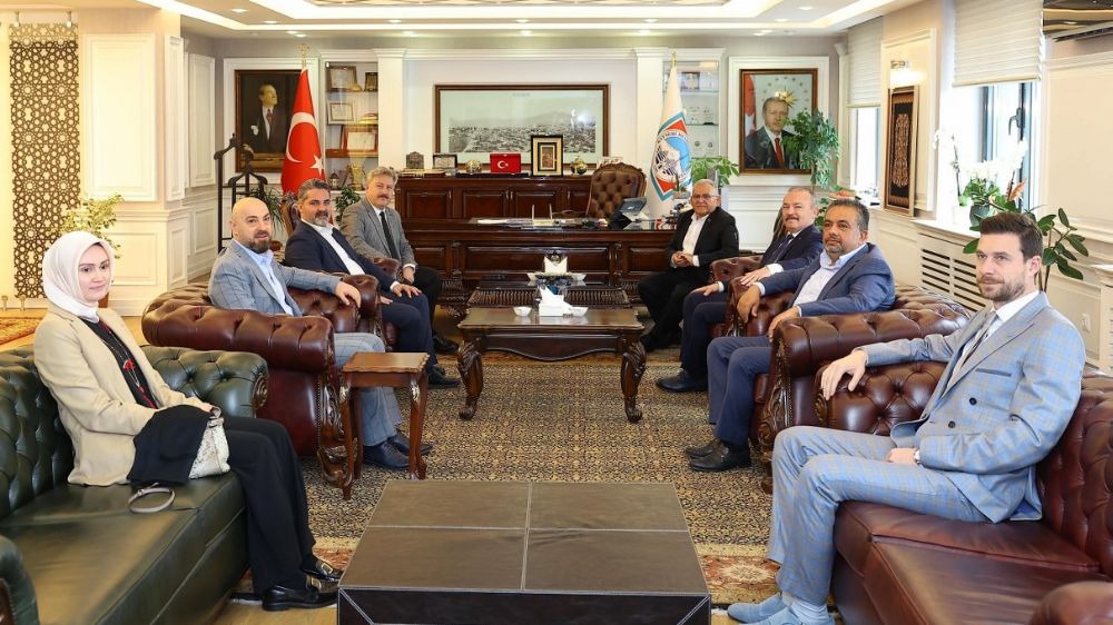 Başkan Mustafa Palancıoğlu, Başkan  Memduh Büyükkılıç ile bir araya geldi 