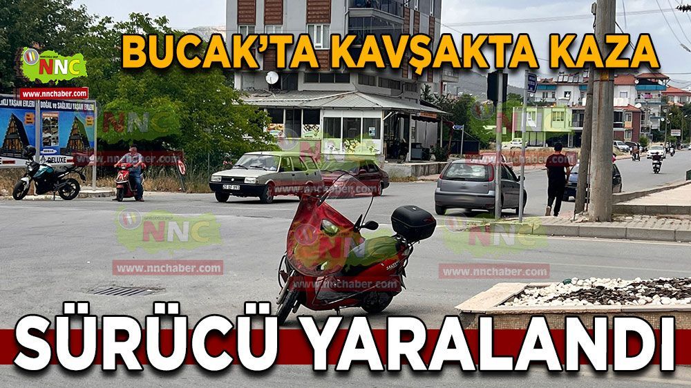 Bucak'ta motosiklet otomobile çarptı!