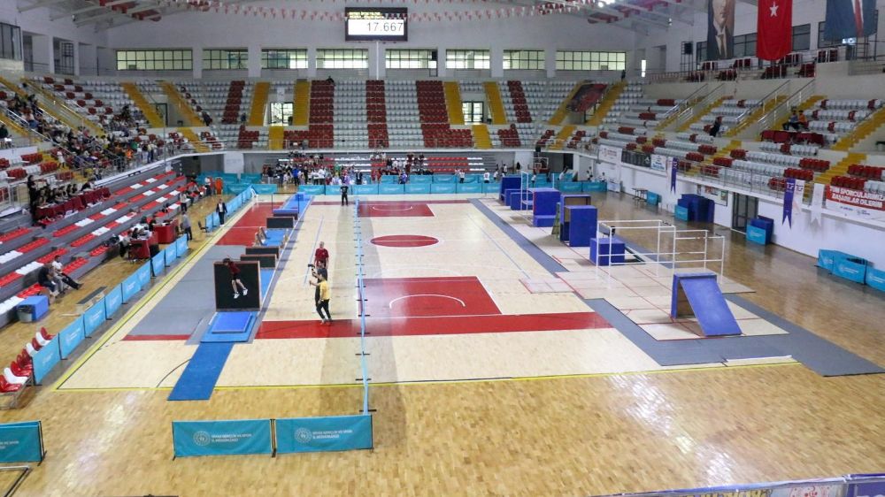 Cimnastik Parkur Türkiye Şampiyonası 400 sporcunun katılımı ile başladı