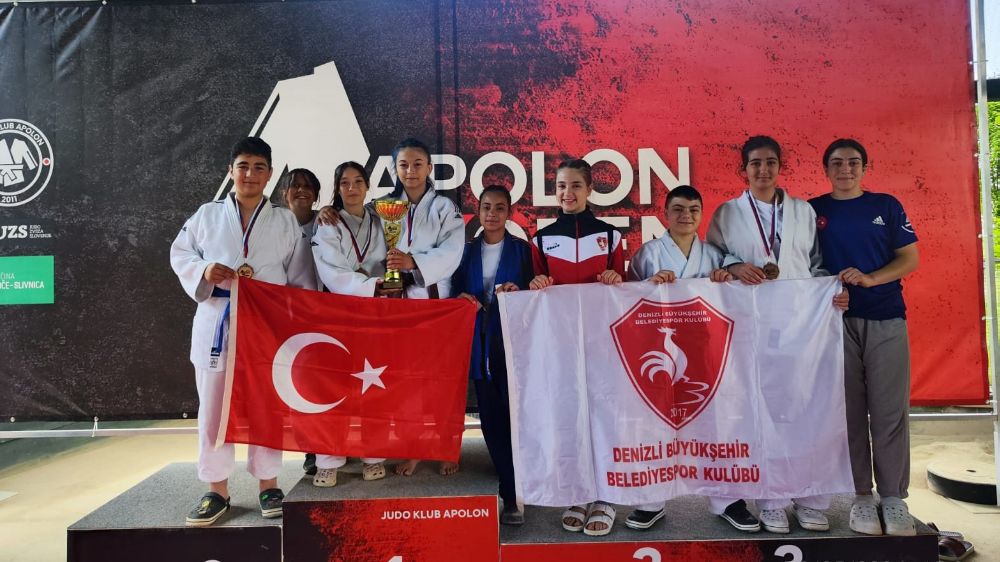 Denizli Büyükşehir Belediyespor Judo Takımı Slovenya’dan 3’ncülükle döndü