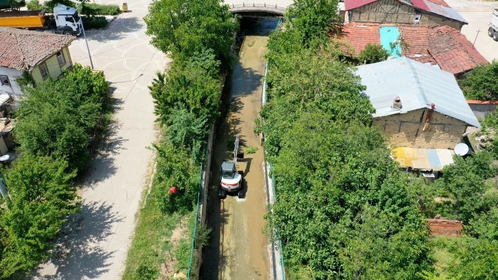 Dere çalışmaları hızla devam ediyor 