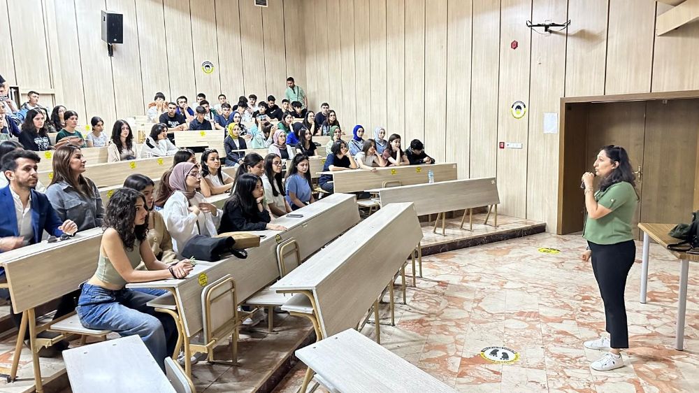 Elazığ’da lise öğrencileri, Fırat Üniversitesi’ni gezdi.