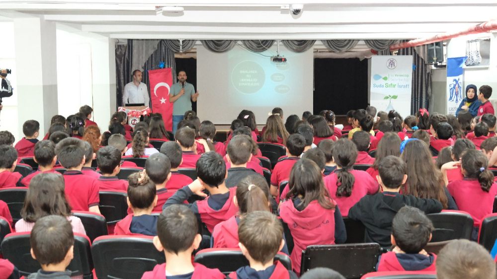 Erzincan Belediyesi öğrencilere su tasarrufu eğitimi verdi