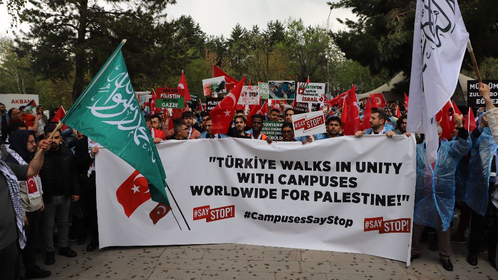 Erzurum'da Atatürk Üniversitesi Öğrencileri İsrail İşgalini Protesto Etti