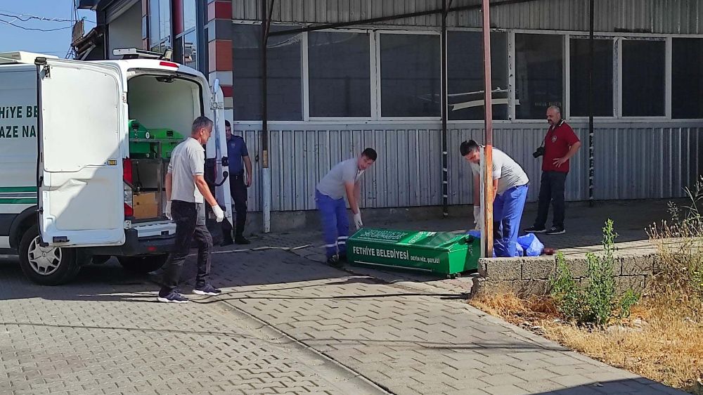 Fethiye'de şok edici olay: Esnaf sokakta ceset buldu 