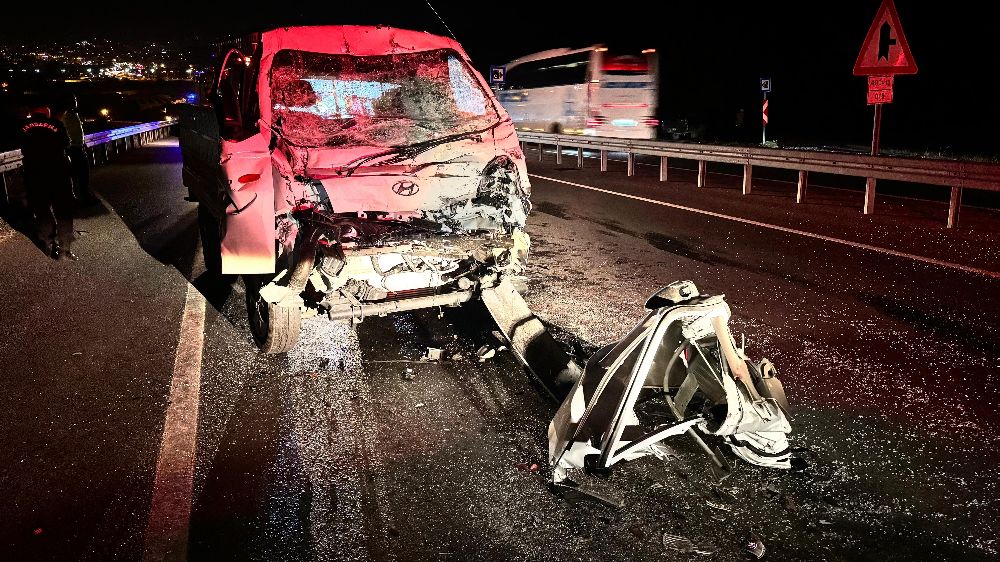 Gazipaşa'da gerçekleşen kazada kamyon sürücüsü hayatını kaybetti 