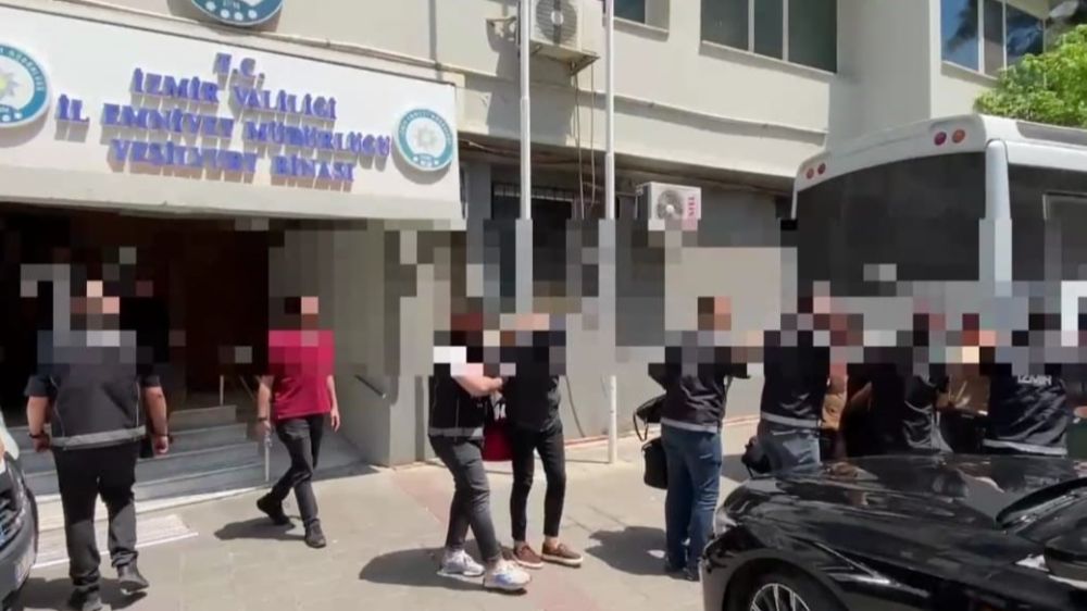 İzmir'de Uyuşturucu Operasyonunda 21 Tutuklama!
