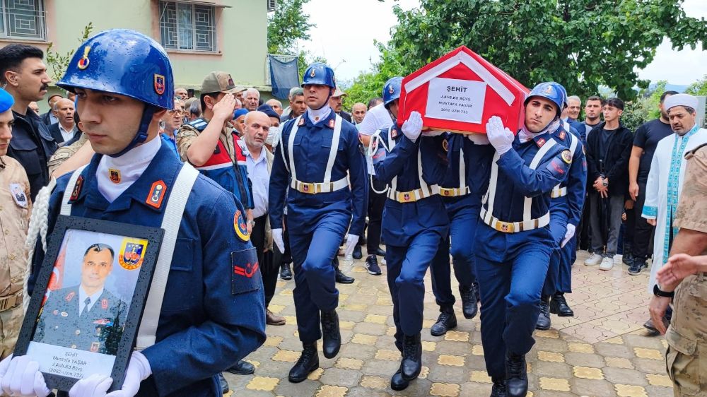  Jandarma Astsubay Kıdemli Başçavuş Mustafa Yaşar, memleketi Hatay’da son yolculuğuna uğurlandı