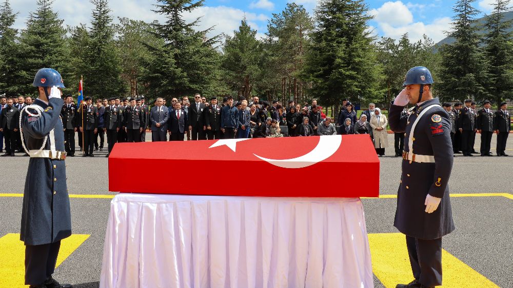 Kayseri'de Kanserle Savaşan Jandarma Astsubayın Ardından Son Görev