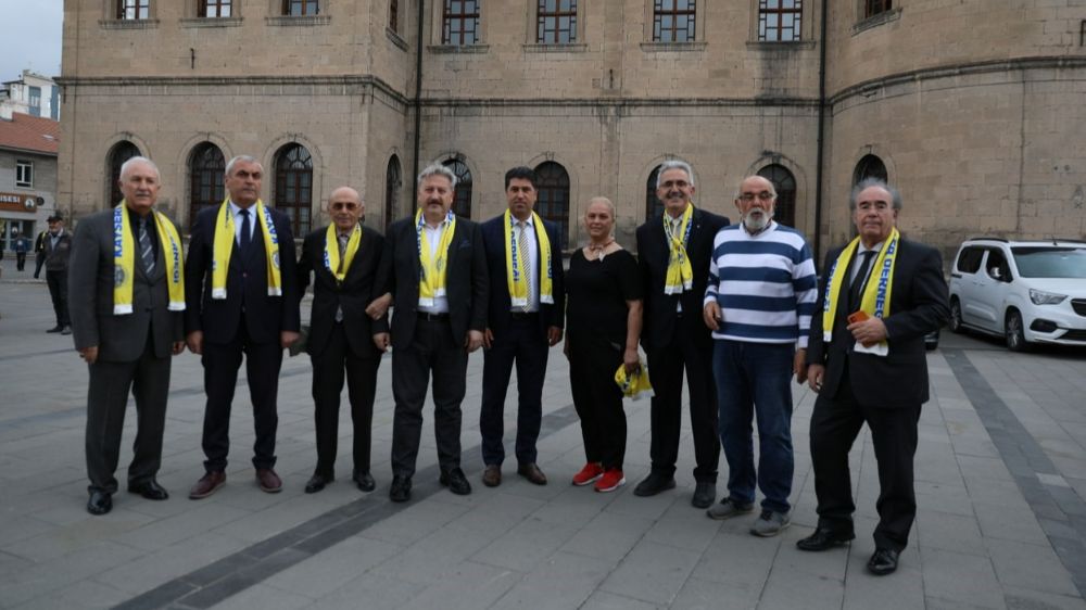 Kayseri'de Liseliler Buluşmasına Başkan Palancıoğlu'da Katıldı