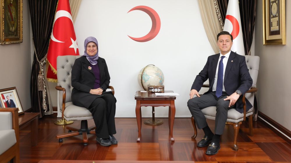 Milletvekili Nebi Hatipoğlu’ndan Türk Kızılay Başkanı Yılmaz’a Ziyaret