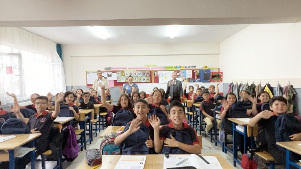 Milli Eğitim Bakanı Tekin'e ilkokul öğrencilerinden mektup