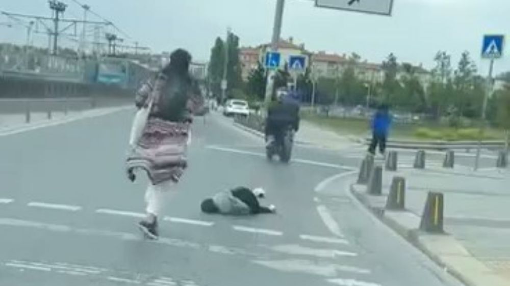Motosiklet Sürücüsü Çocuğa Çarptı, Olay Yerinden Kaçtı