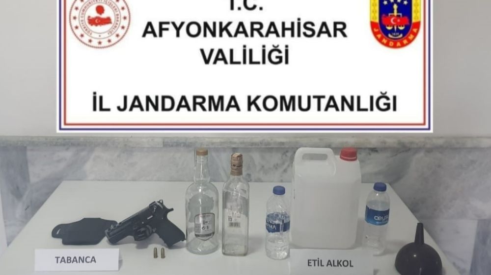 Sahte Alkol Üreticisi Jandarma Operasyonu İle Yakalandı